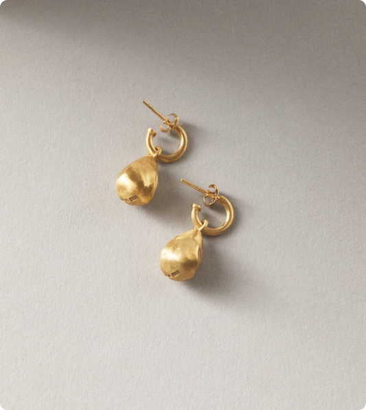 MINI PEARL EARRINGS GOLD